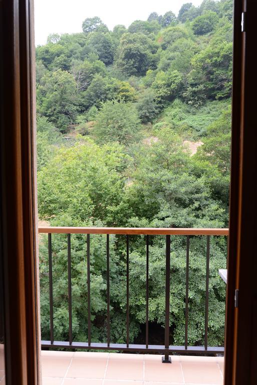 Apartamentos El Rincon De Limes كانجاس ديل نارسيا الغرفة الصورة