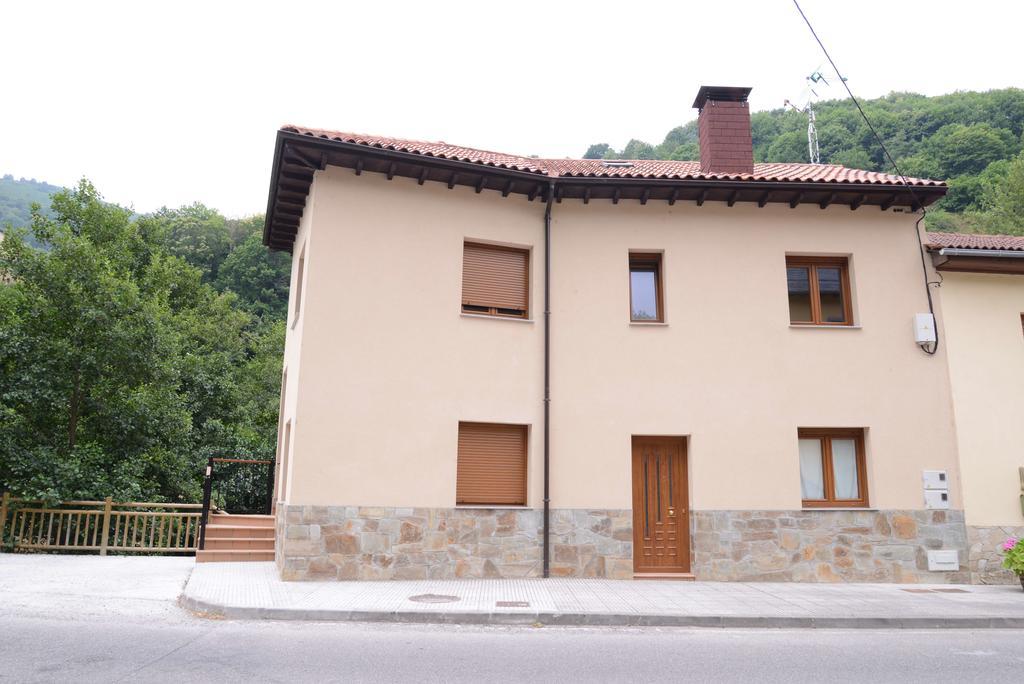 Apartamentos El Rincon De Limes كانجاس ديل نارسيا الغرفة الصورة